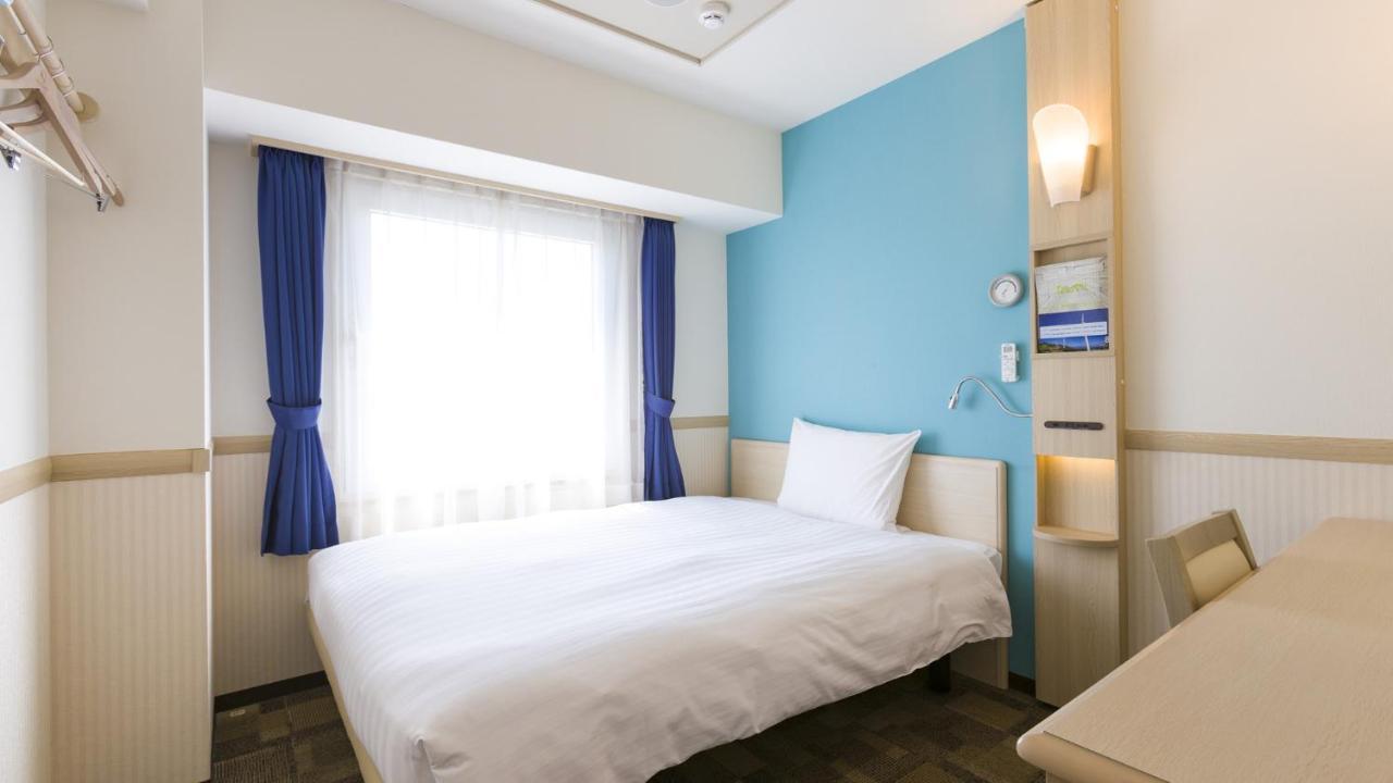 Toyoko Inn Kashiwa-Eki Higashi-Guchi Exterior foto